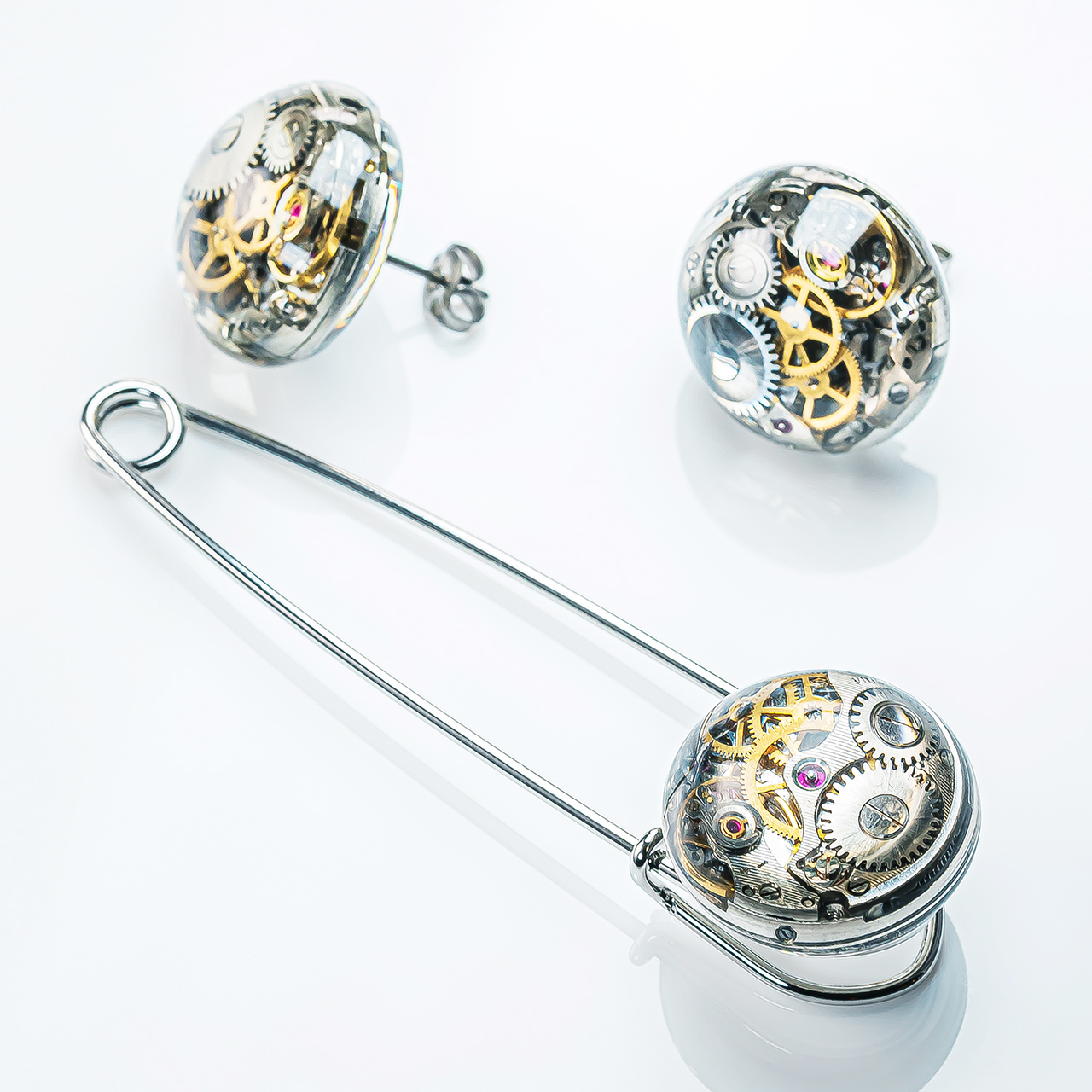 機械式時計のピアス＋ストールピン